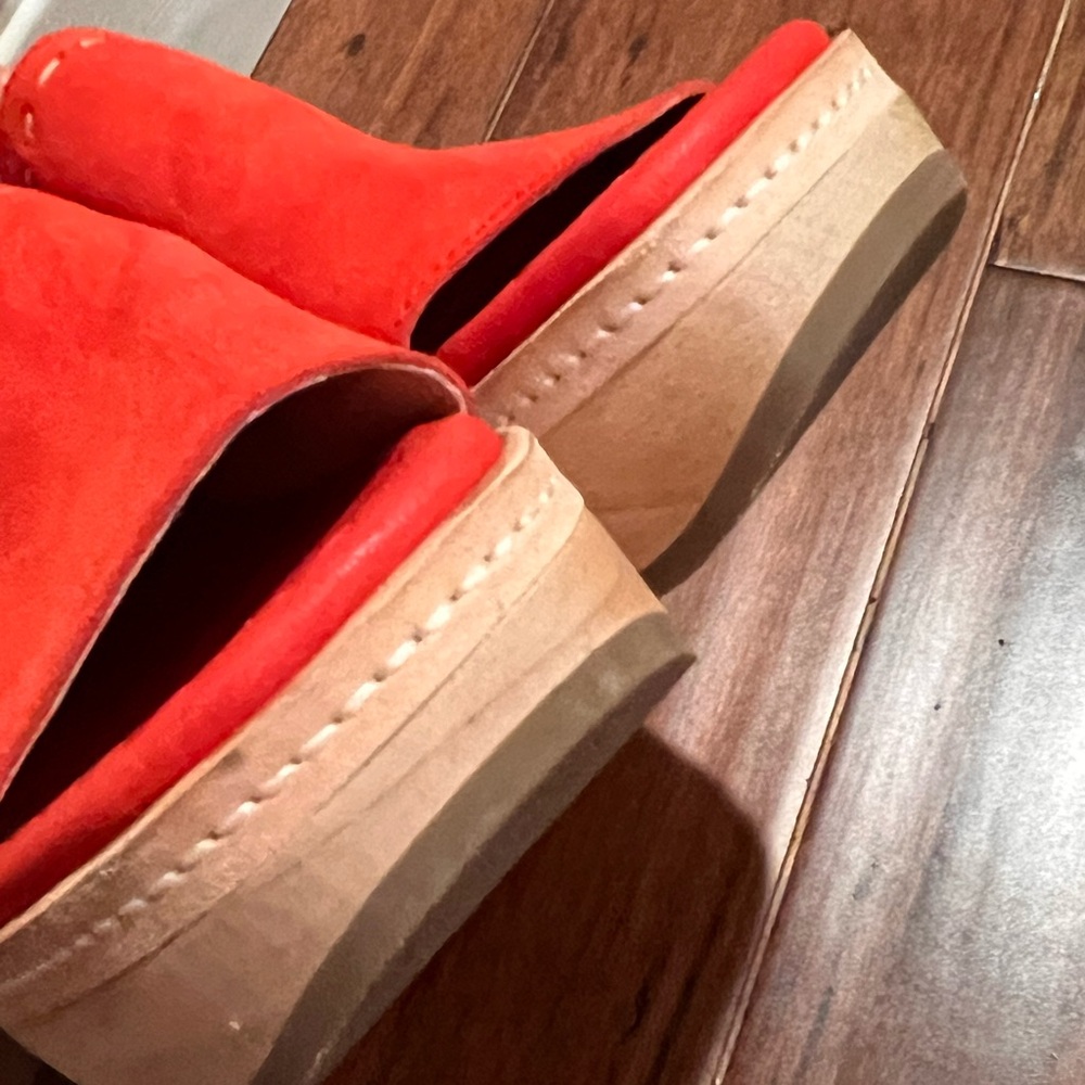 FRYE Hazel 2 Slide Red size 6.5 New Mule Wood Clogs - Picture 11 of 11